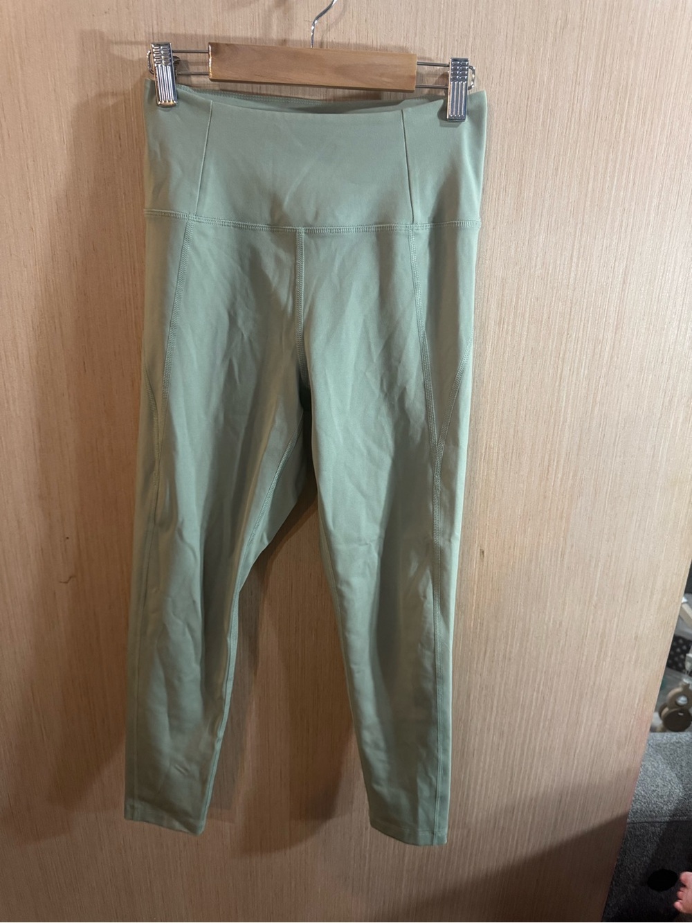 Girlfriend Collective High-Waist Performance Leggings in Sage Green Size Small
